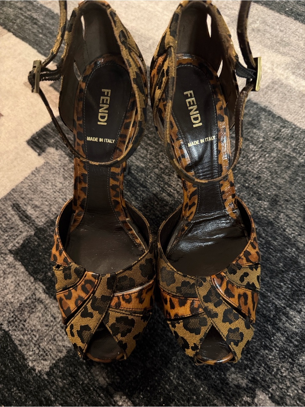 Fendi Leopard Print Peep-Toe Heels - Brown/Black